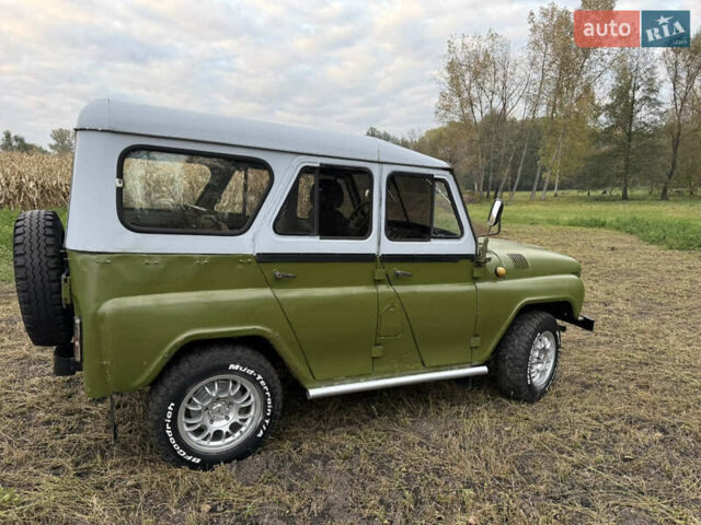 Зеленый УАЗ 469, объемом двигателя 2.4 л и пробегом 170 тыс. км за 2850 $, фото 1 на Automoto.ua