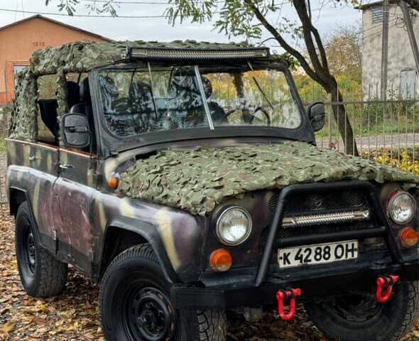 Зеленый УАЗ 469, объемом двигателя 2.4 л и пробегом 78 тыс. км за 2300 $, фото 1 на Automoto.ua