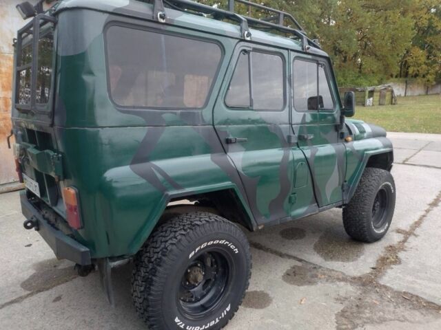 Зеленый УАЗ 469, объемом двигателя 2.4 л и пробегом 100 тыс. км за 5000 $, фото 1 на Automoto.ua