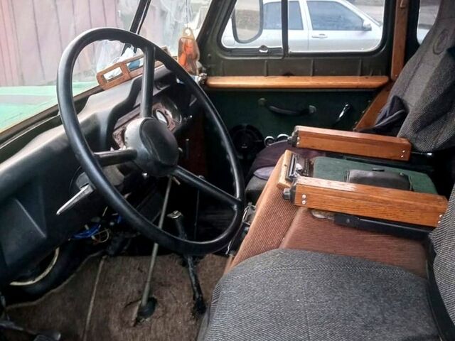 Зелений УАЗ 469, об'ємом двигуна 2.5 л та пробігом 0 тис. км за 1700 $, фото 4 на Automoto.ua