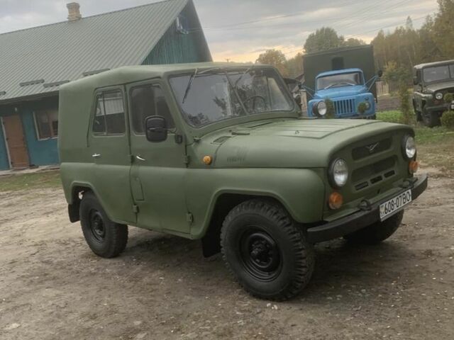 Зелений УАЗ 469, об'ємом двигуна 2.4 л та пробігом 300 тис. км за 2500 $, фото 2 на Automoto.ua