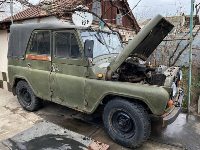 Зеленый УАЗ 469, объемом двигателя 2.4 л и пробегом 728 тыс. км за 2000 $, фото 1 на Automoto.ua