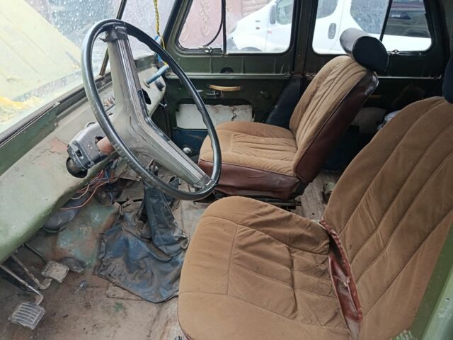 УАЗ 469 1987 в Чугуеве на Automoto.ua Зеленый УАЗ 469, объемом двигателя 2.4 л и пробегом 150 тыс. км за 750 $, фото 17 на Automoto.ua