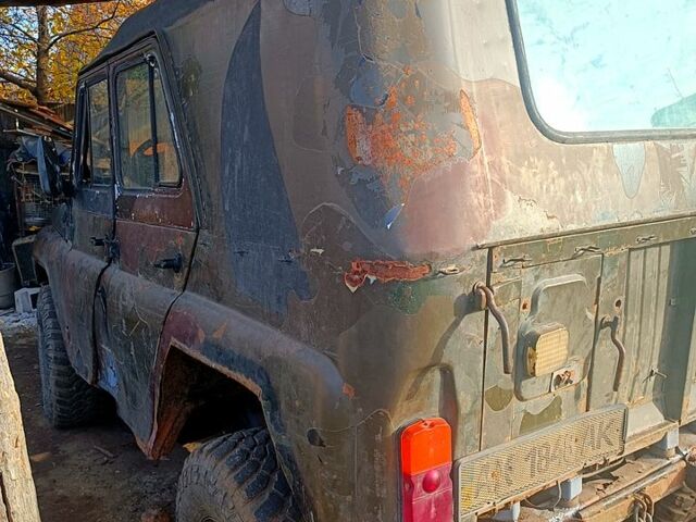 Зеленый УАЗ 469, объемом двигателя 2.5 л и пробегом 250 тыс. км за 1300 $, фото 1 на Automoto.ua