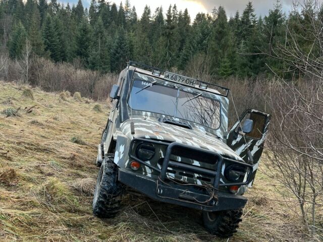 Зелений УАЗ 469, об'ємом двигуна 2.4 л та пробігом 10 тис. км за 2200 $, фото 2 на Automoto.ua