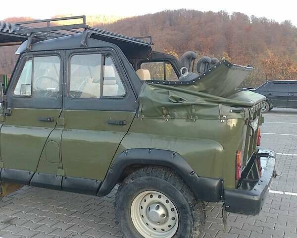 Серый УАЗ 469Б, объемом двигателя 2.4 л и пробегом 100 тыс. км за 3800 $, фото 3 на Automoto.ua