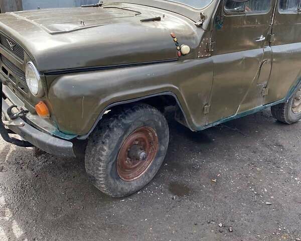 Зеленый УАЗ 469Б, объемом двигателя 2.45 л и пробегом 500 тыс. км за 1900 $, фото 2 на Automoto.ua