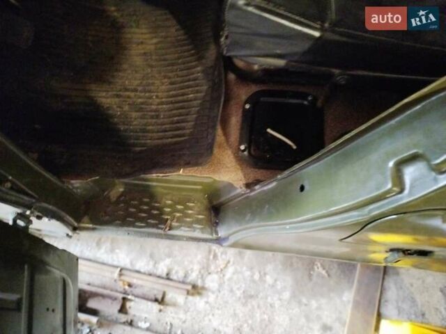 Зелений УАЗ 469Б, об'ємом двигуна 2.4 л та пробігом 200 тис. км за 3000 $, фото 26 на Automoto.ua