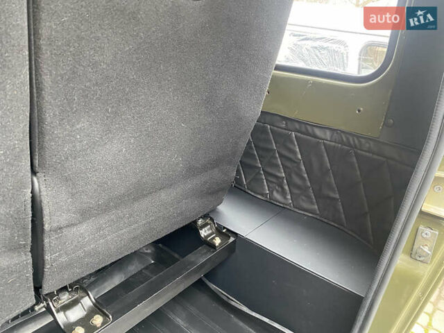Зелений УАЗ 469Б, об'ємом двигуна 2.44 л та пробігом 1 тис. км за 5000 $, фото 29 на Automoto.ua