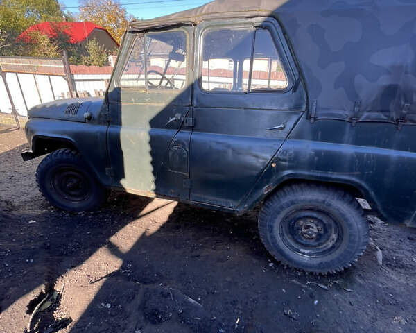 Зелений УАЗ 469Б, об'ємом двигуна 2.4 л та пробігом 17 тис. км за 3000 $, фото 4 на Automoto.ua