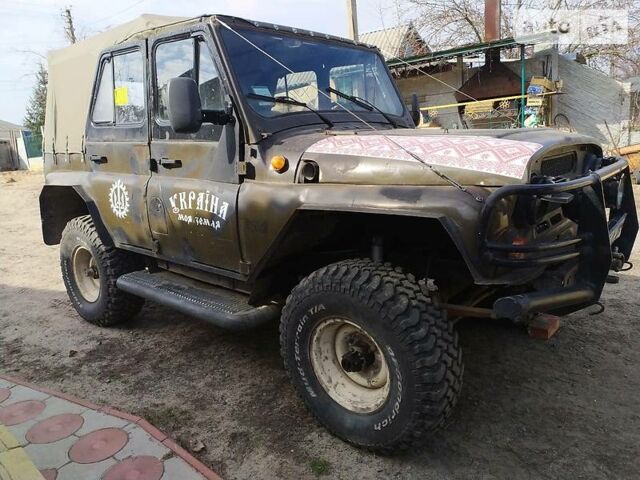 Зелений УАЗ 469Б, об'ємом двигуна 2.4 л та пробігом 100 тис. км за 2900 $, фото 2 на Automoto.ua