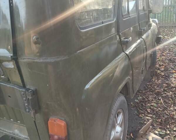 Зеленый УАЗ 469Б, объемом двигателя 2.4 л и пробегом 100 тыс. км за 2999 $, фото 2 на Automoto.ua