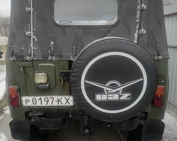 Зеленый УАЗ 469Б, объемом двигателя 2.4 л и пробегом 20 тыс. км за 3200 $, фото 2 на Automoto.ua