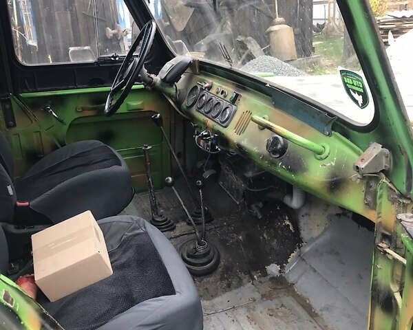 Зелений УАЗ 469Б, об'ємом двигуна 2.45 л та пробігом 10 тис. км за 1557 $, фото 3 на Automoto.ua
