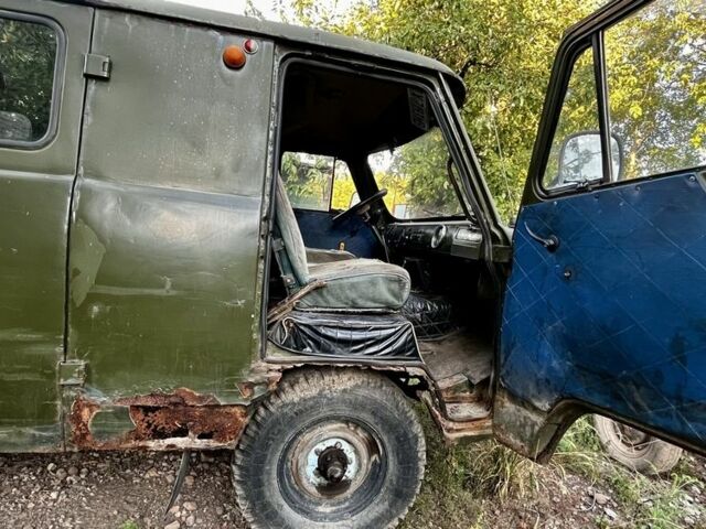 Зелений УАЗ Інша, об'ємом двигуна 2.4 л та пробігом 268 тис. км за 900 $, фото 5 на Automoto.ua
