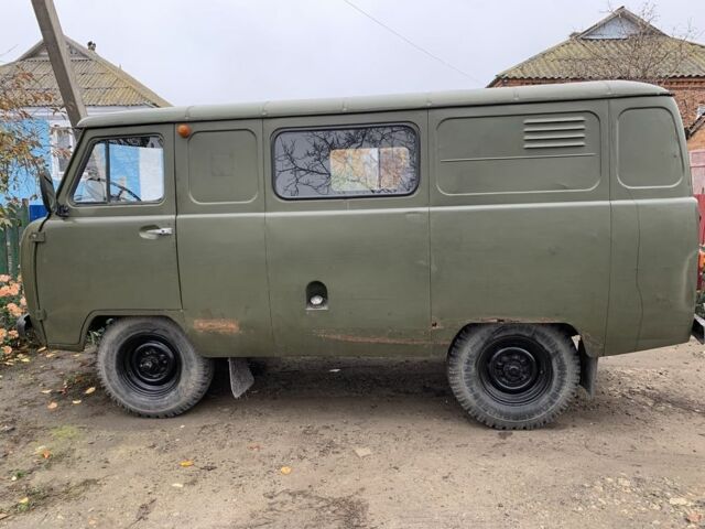 Зеленый УАЗ Другая, объемом двигателя 2.4 л и пробегом 111 тыс. км за 2000 $, фото 3 на Automoto.ua