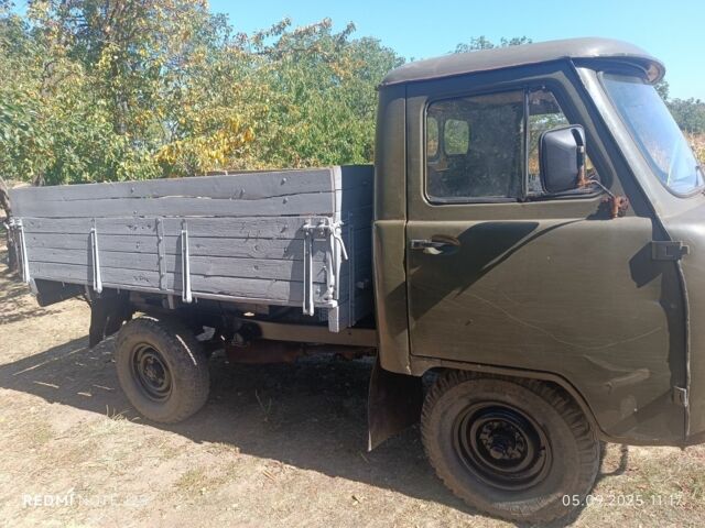Зеленый УАЗ Другая, объемом двигателя 2.4 л и пробегом 140 тыс. км за 1600 $, фото 1 на Automoto.ua