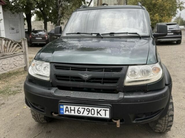 Зеленый УАЗ Другая, объемом двигателя 2.4 л и пробегом 300 тыс. км за 1500 $, фото 1 на Automoto.ua
