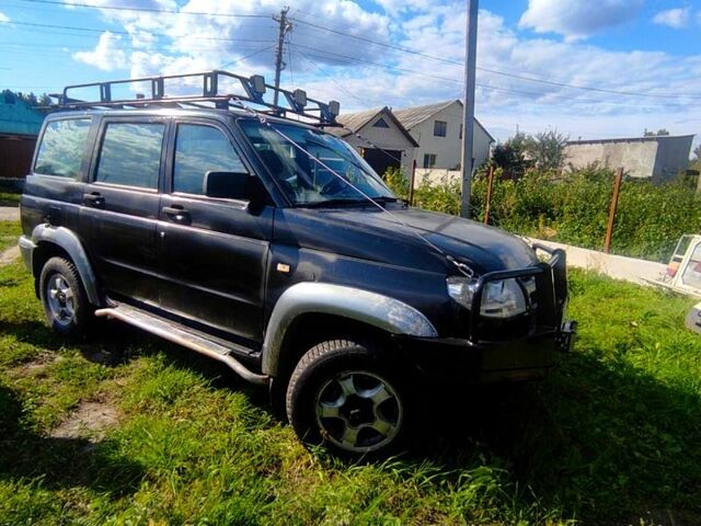 Чорний УАЗ Патріот, об'ємом двигуна 2.7 л та пробігом 200 тис. км за 2500 $, фото 5 на Automoto.ua