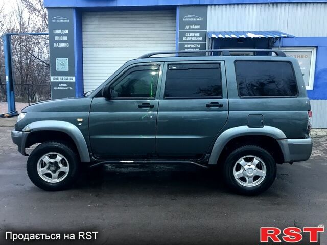 УАЗ Патриот, объемом двигателя 2.7 л и пробегом 170 тыс. км за 2900 $, фото 1 на Automoto.ua