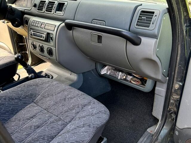 УАЗ Патріот, об'ємом двигуна 2.7 л та пробігом 120 тис. км за 4500 $, фото 13 на Automoto.ua