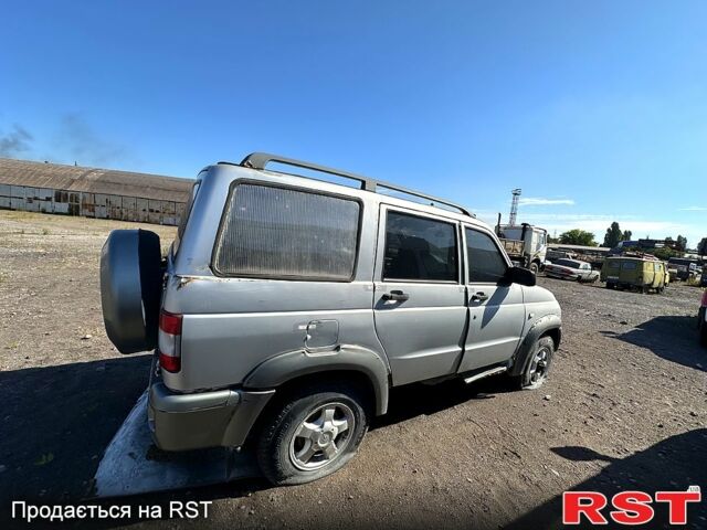 Сірий УАЗ Патріот, об'ємом двигуна 2.7 л та пробігом 755 тис. км за 3410 $, фото 5 на Automoto.ua