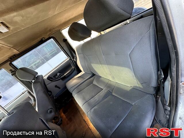 Сірий УАЗ Патріот, об'ємом двигуна 2.7 л та пробігом 755 тис. км за 3410 $, фото 12 на Automoto.ua