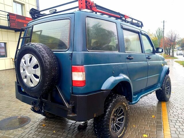 Синий УАЗ Патриот, объемом двигателя 2.7 л и пробегом 220 тыс. км за 5000 $, фото 2 на Automoto.ua