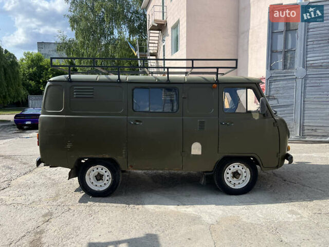 Зеленый УАЗ военный, объемом двигателя 2.5 л и пробегом 165 тыс. км за 2700 $, фото 3 на Automoto.ua