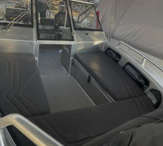 Черный УМС Tuna 585 DC, объемом двигателя 0 л и пробегом 1 тыс. км за 41500 $, фото 49 на Automoto.ua