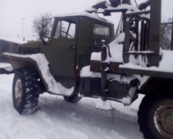 Зеленый Урал 375, объемом двигателя 0 л и пробегом 110 тыс. км за 11500 $, фото 2 на Automoto.ua