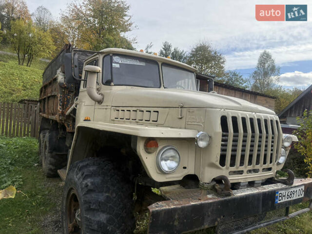 Бежевий Урал 5557, об'ємом двигуна 10.8 л та пробігом 168 тис. км за 15460 $, фото 1 на Automoto.ua