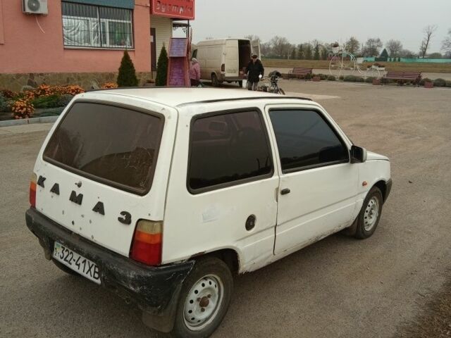 Белый ВАЗ 1111 Ока, объемом двигателя 1 л и пробегом 70 тыс. км за 638 $, фото 2 на Automoto.ua
