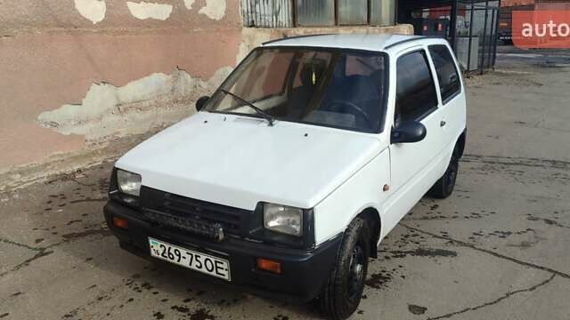Белый ВАЗ 1111 Ока, объемом двигателя 0 л и пробегом 100 тыс. км за 600 $, фото 4 на Automoto.ua