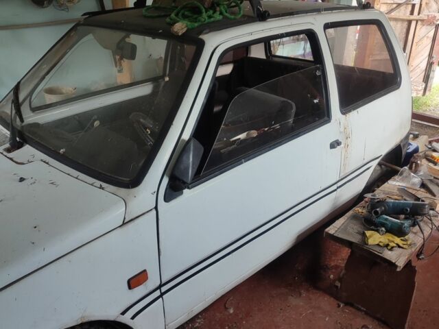 Белый ВАЗ 1111 Ока, объемом двигателя 0 л и пробегом 1000 тыс. км за 500 $, фото 2 на Automoto.ua