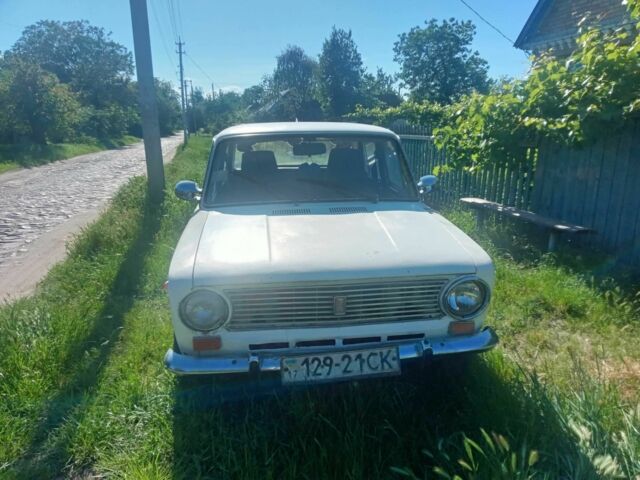 Белый ВАЗ 1111 Ока, объемом двигателя 0 л и пробегом 150 тыс. км за 411 $, фото 4 на Automoto.ua