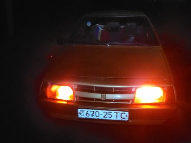 Бежевый ВАЗ 1111 Ока, объемом двигателя 5 л и пробегом 1000 тыс. км за 850 $, фото 4 на Automoto.ua