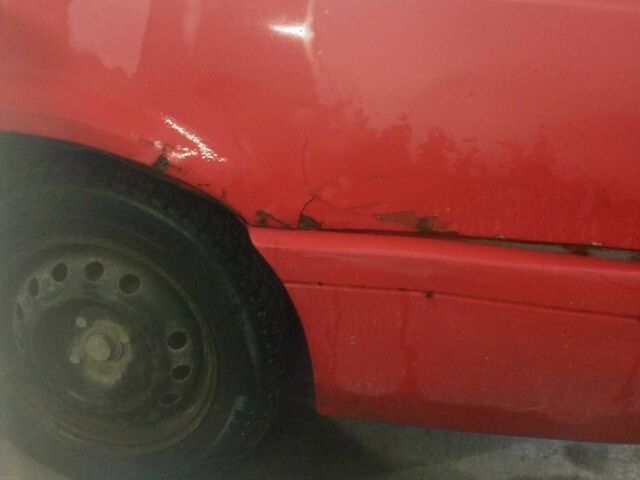 Красный ВАЗ 1111 Ока, объемом двигателя 2 л и пробегом 380 тыс. км за 700 $, фото 6 на Automoto.ua