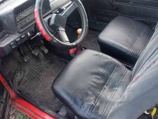 Червоний ВАЗ 1111 Ока, об'ємом двигуна 0.7 л та пробігом 42 тис. км за 1087 $, фото 4 на Automoto.ua