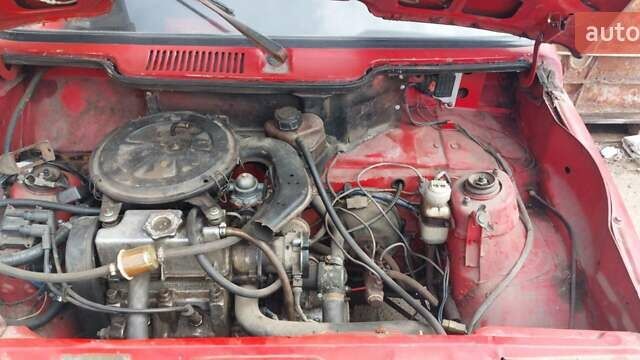 Красный ВАЗ 1111 Ока, объемом двигателя 0.65 л и пробегом 250 тыс. км за 600 $, фото 4 на Automoto.ua