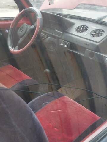 Красный ВАЗ 1111 Ока, объемом двигателя 0.65 л и пробегом 250 тыс. км за 600 $, фото 2 на Automoto.ua