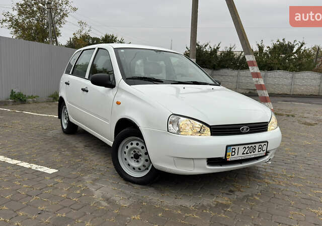 ВАЗ 1117 Калина 2009 в Кременчуге на Automoto.ua Белый ВАЗ 1117 Калина, объемом двигателя 1.4 л и пробегом 19 тыс. км за 3950 $, фото 165 на Automoto.ua