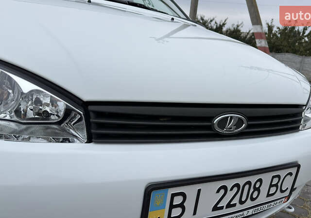 ВАЗ 1117 Калина 2009 в Кременчуге на Automoto.ua Белый ВАЗ 1117 Калина, объемом двигателя 1.4 л и пробегом 19 тыс. км за 3950 $, фото 26 на Automoto.ua