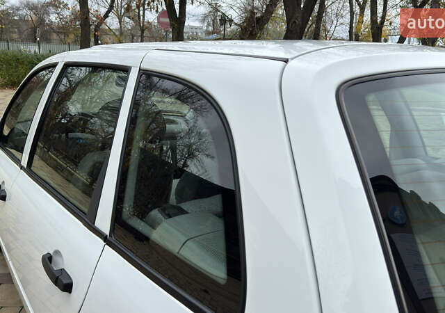 Белый ВАЗ 1117 Калина, объемом двигателя 1.4 л и пробегом 19 тыс. км за 3700 $, фото 64 на Automoto.ua