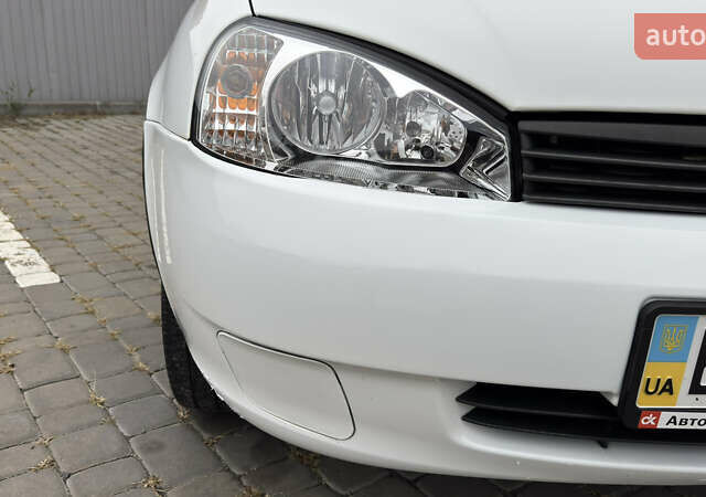 ВАЗ 1117 Калина 2009 в Кременчуге на Automoto.ua Белый ВАЗ 1117 Калина, объемом двигателя 1.4 л и пробегом 19 тыс. км за 3950 $, фото 25 на Automoto.ua