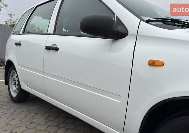 ВАЗ 1117 Калина 2009 в Кременчуге на Automoto.ua Белый ВАЗ 1117 Калина, объемом двигателя 1.4 л и пробегом 19 тыс. км за 3950 $, фото 38 на Automoto.ua