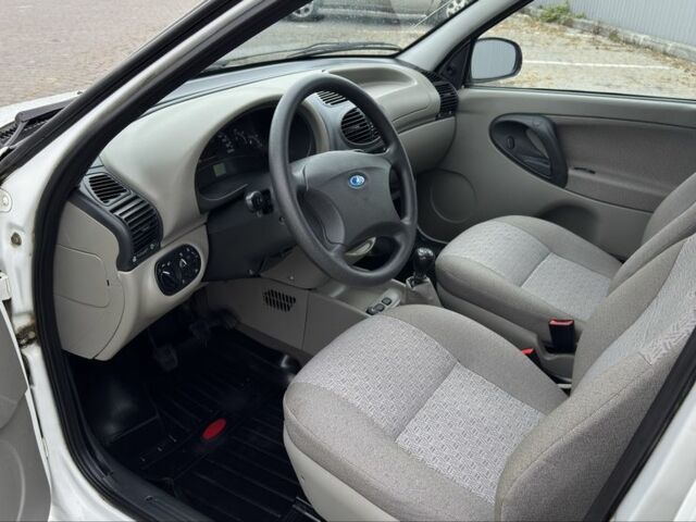 Белый ВАЗ 1117 Калина, объемом двигателя 1.4 л и пробегом 19 тыс. км за 3999 $, фото 14 на Automoto.ua