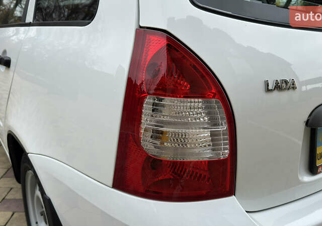 Белый ВАЗ 1117 Калина, объемом двигателя 1.4 л и пробегом 19 тыс. км за 3590 $, фото 53 на Automoto.ua