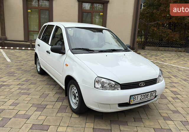 Белый ВАЗ 1117 Калина, объемом двигателя 1.4 л и пробегом 19 тыс. км за 3599 $, фото 20 на Automoto.ua