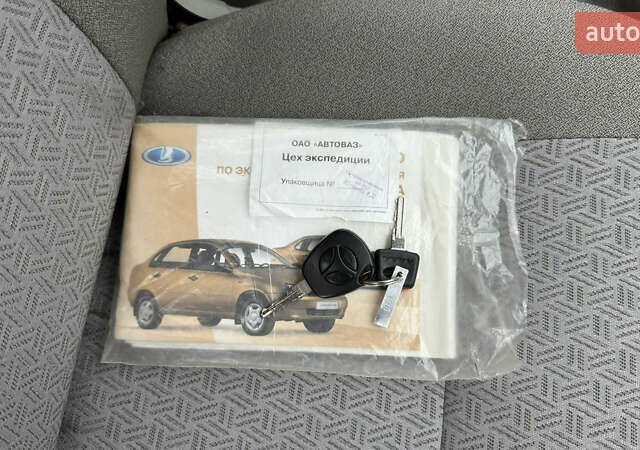 Белый ВАЗ 1117 Калина, объемом двигателя 1.4 л и пробегом 19 тыс. км за 3700 $, фото 150 на Automoto.ua